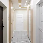Quiet On The Main Square, 2 Bathrooms
