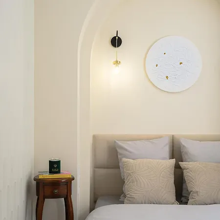 Quiet On The Main Square, 2 Bathrooms Apartment *