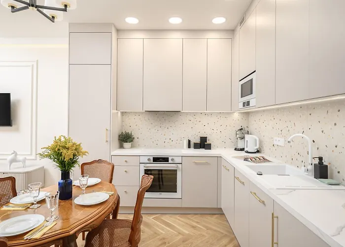 Appartamento Quiet On The Main Square, 2 Bathrooms *